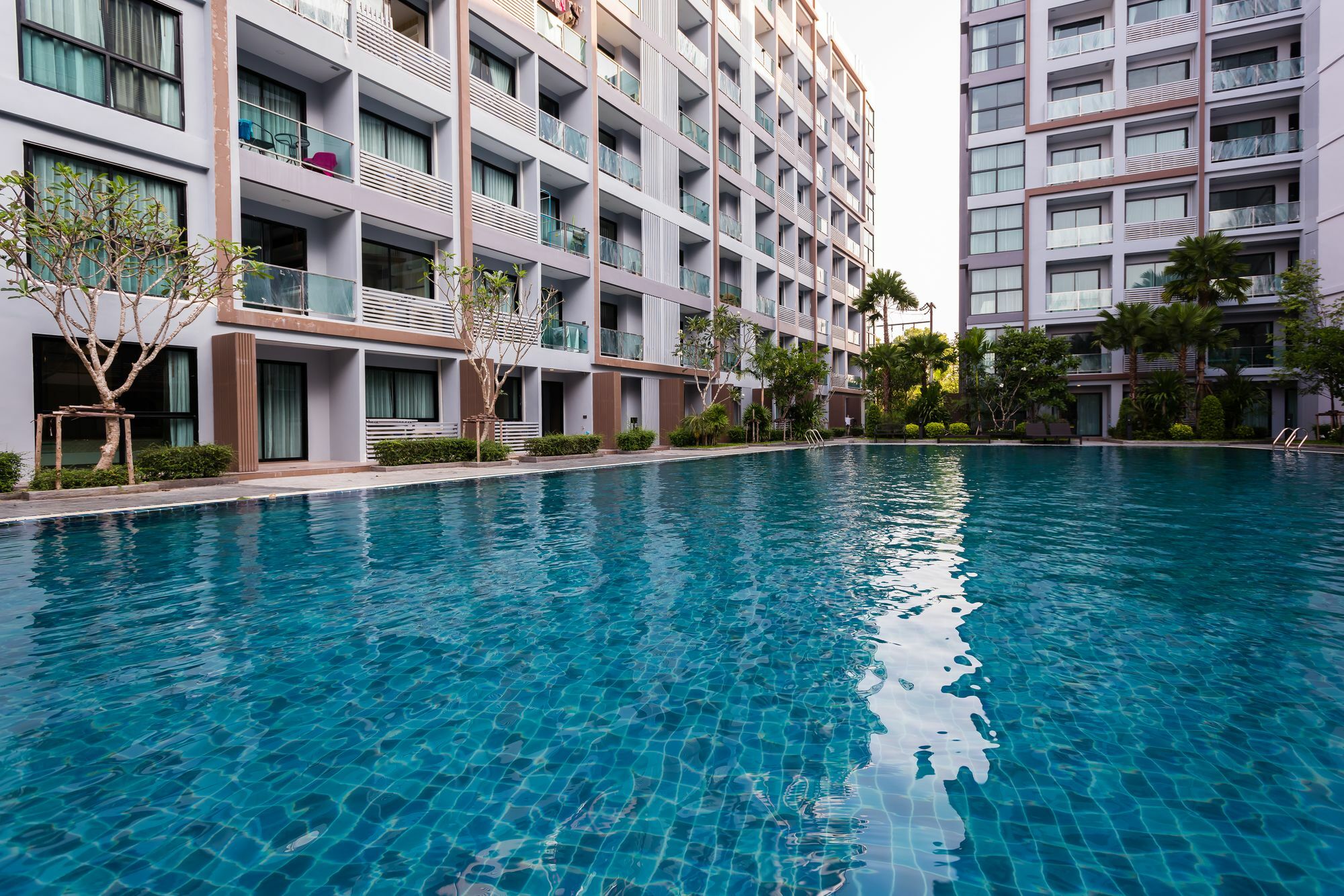 Dusit Grand Park Praia de Jomtien Exterior foto